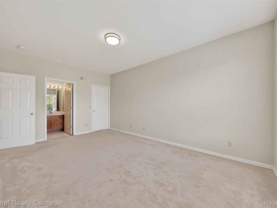 1179 Alameda Blvd, photo 29