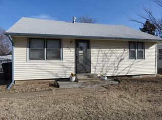 132 Fairview Ave, Newton, KS 67114