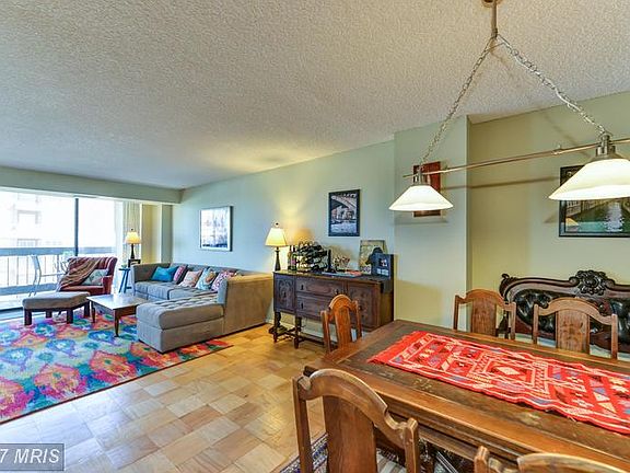 3rd image of 3800 Fairfax Dr APT 608