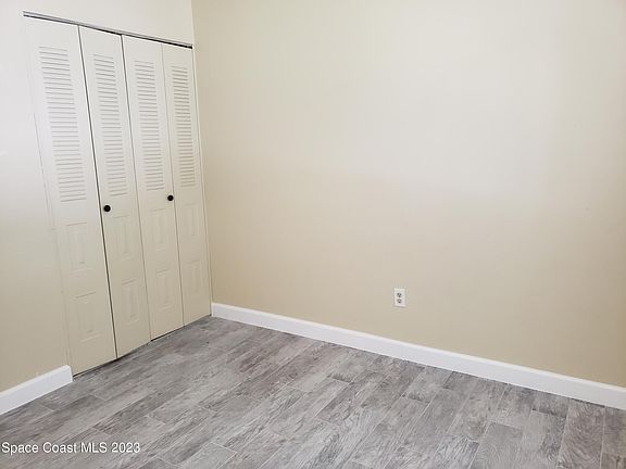 5th image of 810 Algaringo Ave SE