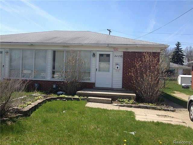 1st image of 2420 Ackley Ave #201