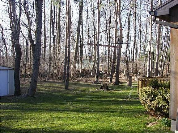 2nd image of 24 Pine Brook Cir
