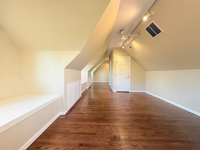 9810 Isabelle Rd — Photo 23