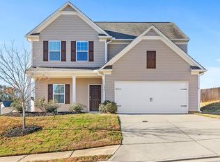 392 Darling Ln, Pendergrass, GA 30567