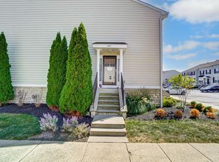 7087 Hill Gail Dr #32, New Albany, OH 43054
