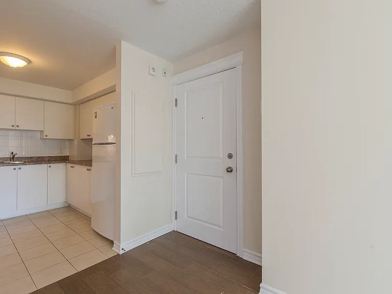 1662 Russell Rd — Photo 12