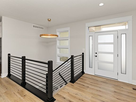 2nd image of 5535 147th St