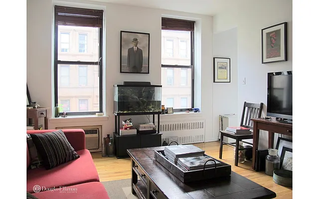 Rented by Douglas Elliman | media 29