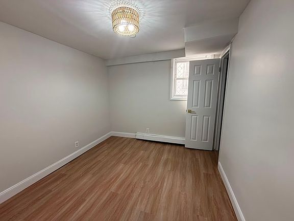 5th image of 189-191 S Jefferson St #1