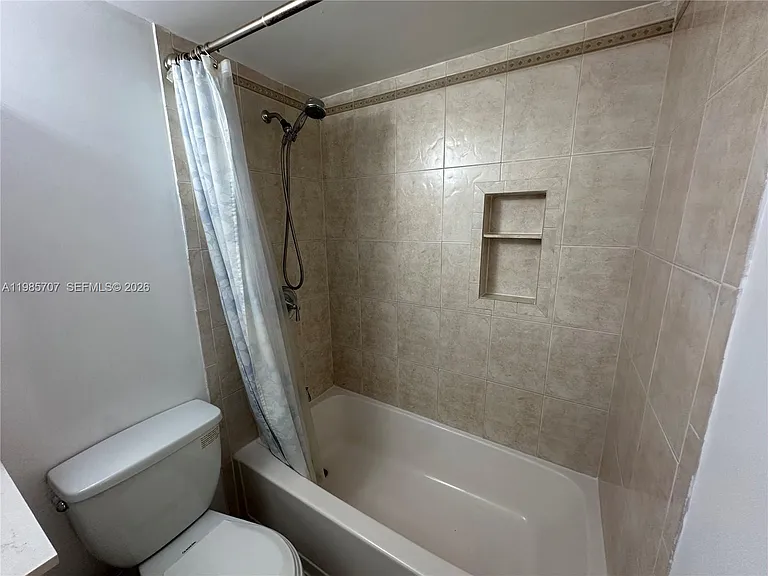 10900 SW 104th St #322 — Photo 24