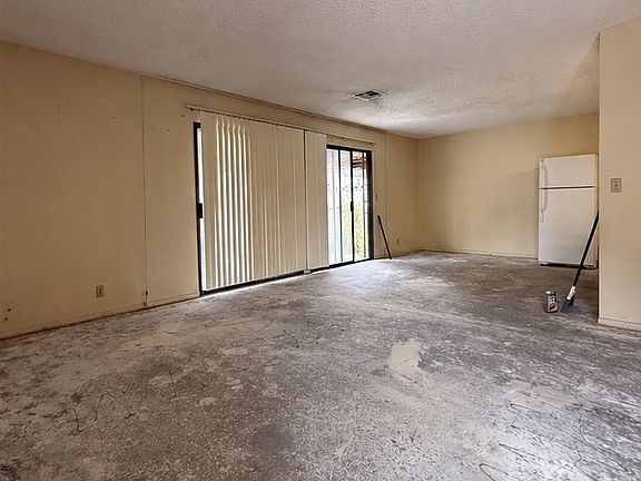 4th image of 4578 Portadown Ln