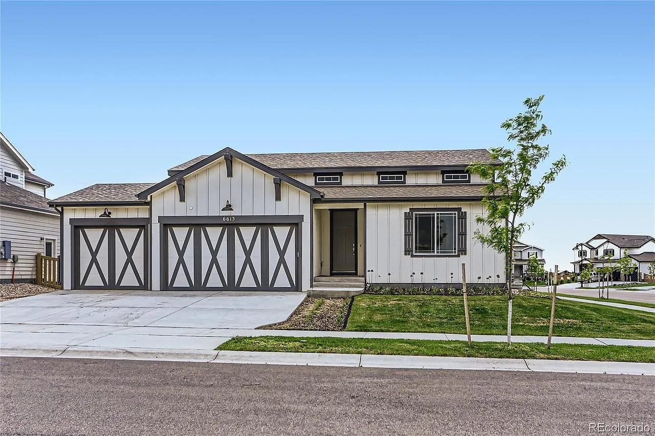 3 bed, 2996 sqft, $3,600 — Photo 1