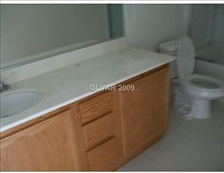 3rd image of 574 Cabis Bay St