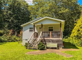 8650 Clay Rd, Left Hand, WV 25251