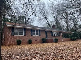 220 W Lake Dr, Athens, GA 30606