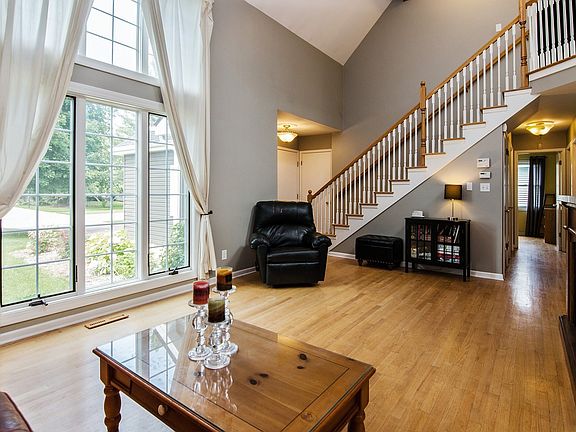 Big windows give so much natural light!