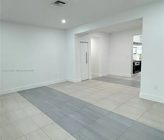 2021 N Meridian Ave #6 — Photo 2
