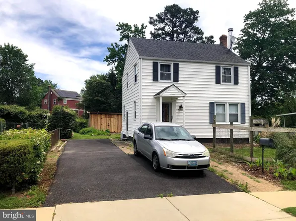 21684 Saratoga Dr, Lexington Park, MD 20653