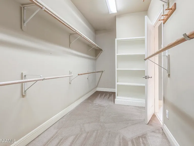 111 Hamlet Ln — Photo 12