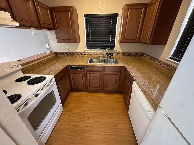14510 Woods Hole Dr #2 — Photo 6