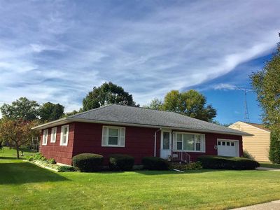 627 W Main St, Washington, IA, 52353