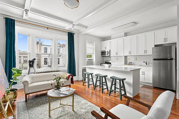 Rented by Compass | media 7