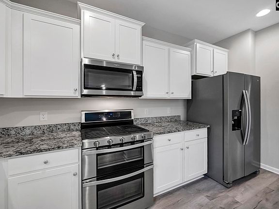5th image of 419 Saylor Hall Ln