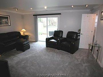 5th image of 5909 Johnson St