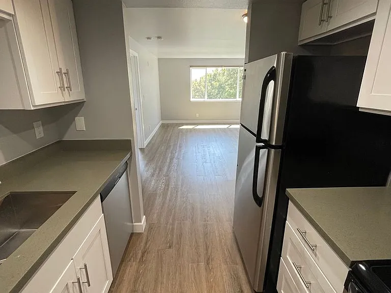 Seattle View Apartments — Photo 20