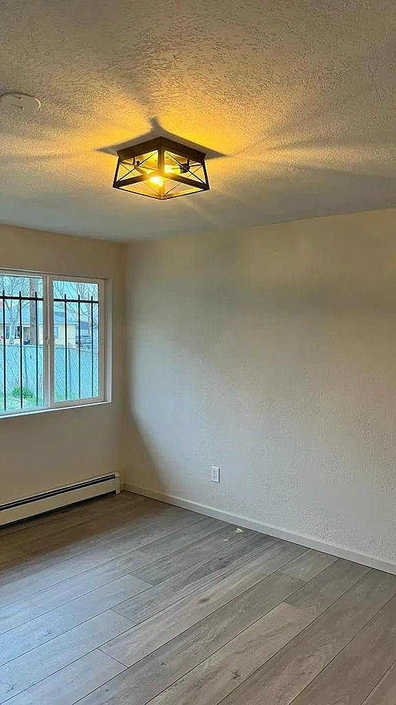 1 bed, 650 sqft, $1,150 — Photo 3