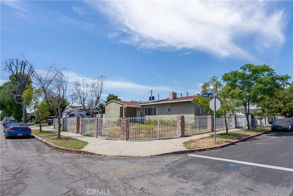 4 bed, 1458 sqft, $3,500 — Photo 4