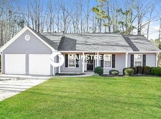 25 Willow Tree Ter, Covington, GA 30016