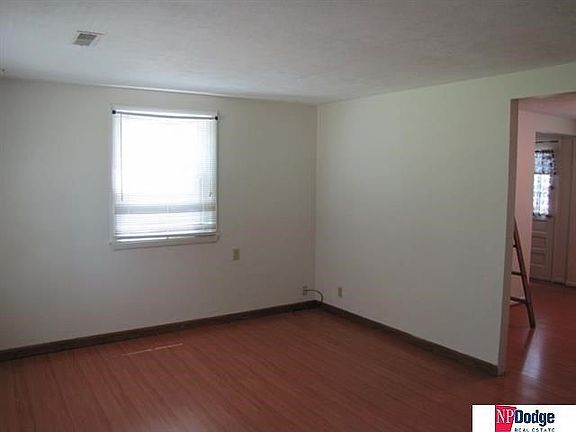 5th image of 3815 Gertrude St
