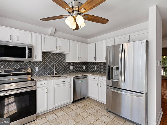 3rd image of 108 Richards Ln