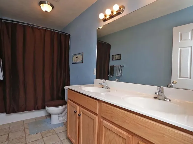 2615 Paddington Station Ln — Photo 12