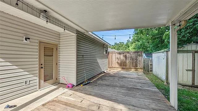 2735 Village Ct — Photo 27