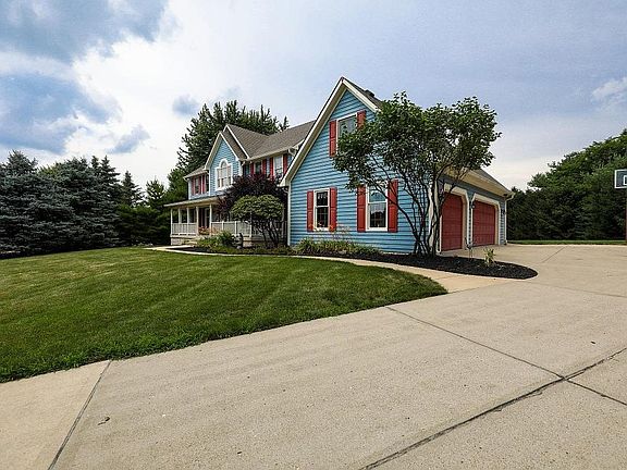 3rd image of 6014 Terra Ln