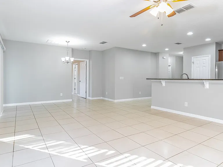 3445 Brant St — Photo 4