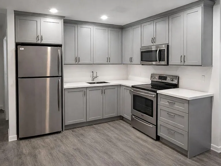 41 John Rolph St #BASEMENT — Photo 1
