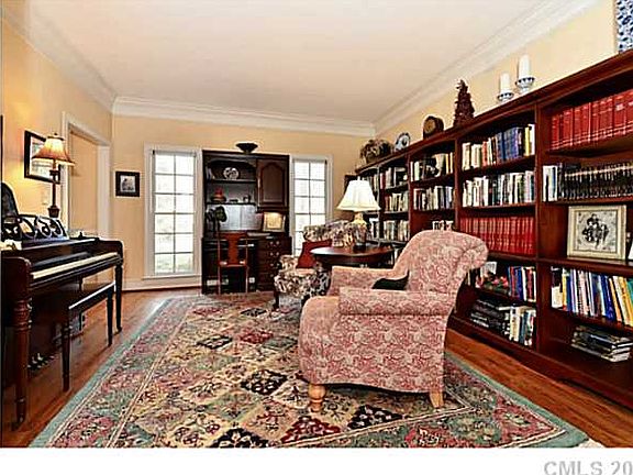 3rd image of 9432 Sardis Glen Dr