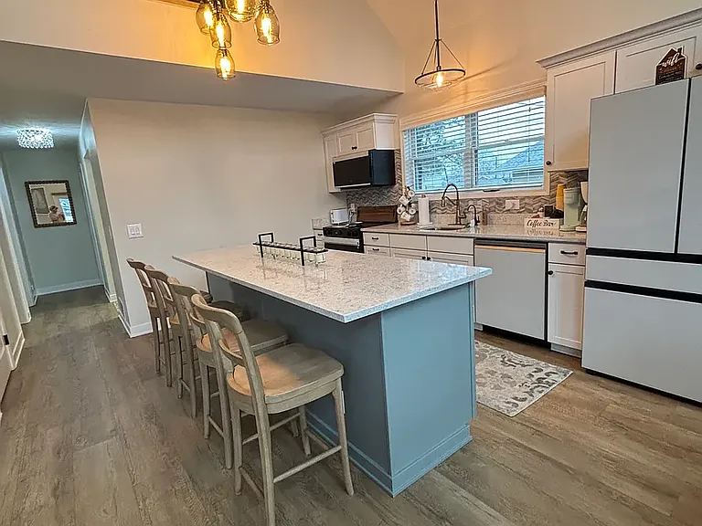 2408 Annabelle Dr — Photo 6