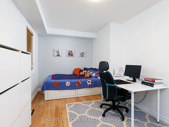 5th image of 27 Ramage Ln
