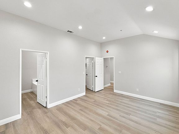 5th image of 25544 Portola Loop