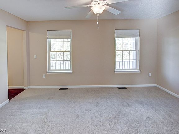 5th image of 11768 Valley View Rd