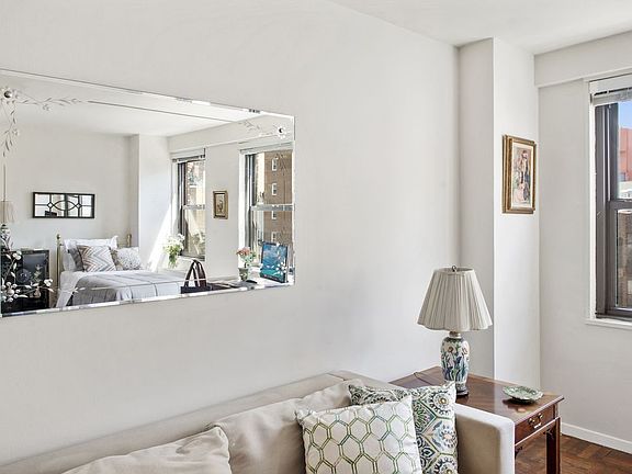 3rd image of 200 E 27th St APT 8D