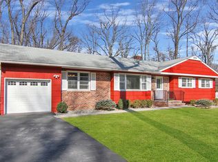 5 Spring House Rd, Warren, NJ 07059