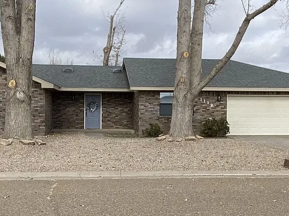 1119 Gemini Dr, Portales, NM 88130