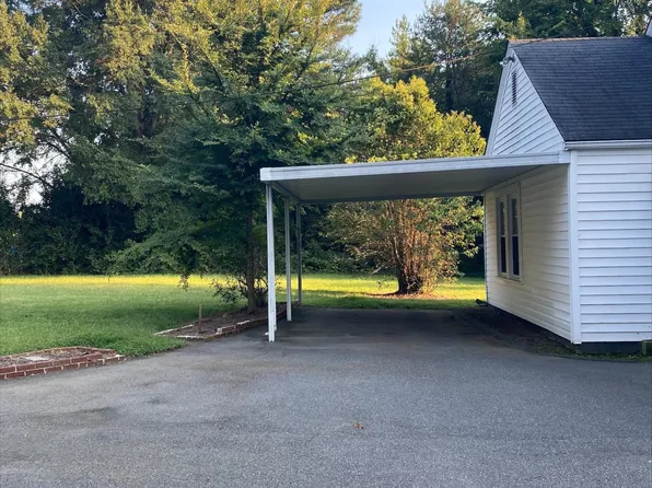 2803 S Cannon Blvd, Kannapolis, NC 28083