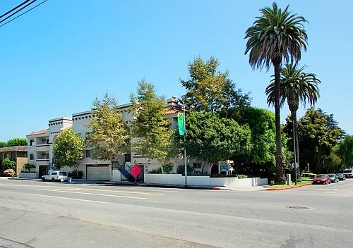 2nd image of 3502 Jasmine Ave APT 103