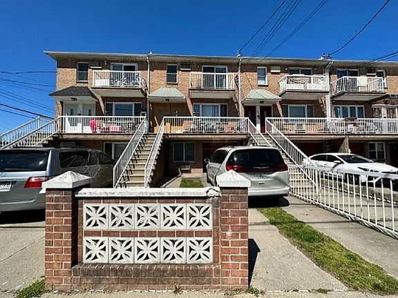 4th image of 236 Bay 13 St